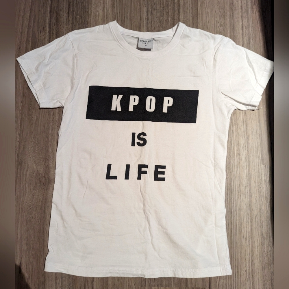 Kpop white t-shirt